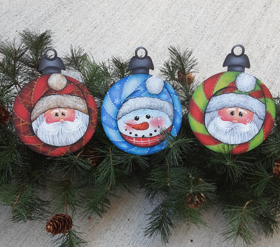 Tuttles Touches Hugging Hat Ornaments PP