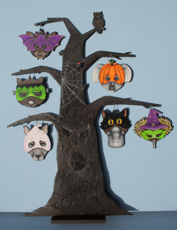 Australian Halloween Tree with ornaments